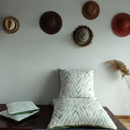 House Emme Palaiontsiflikion