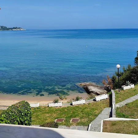 Holiday home House Emme Palaiontsiflikion